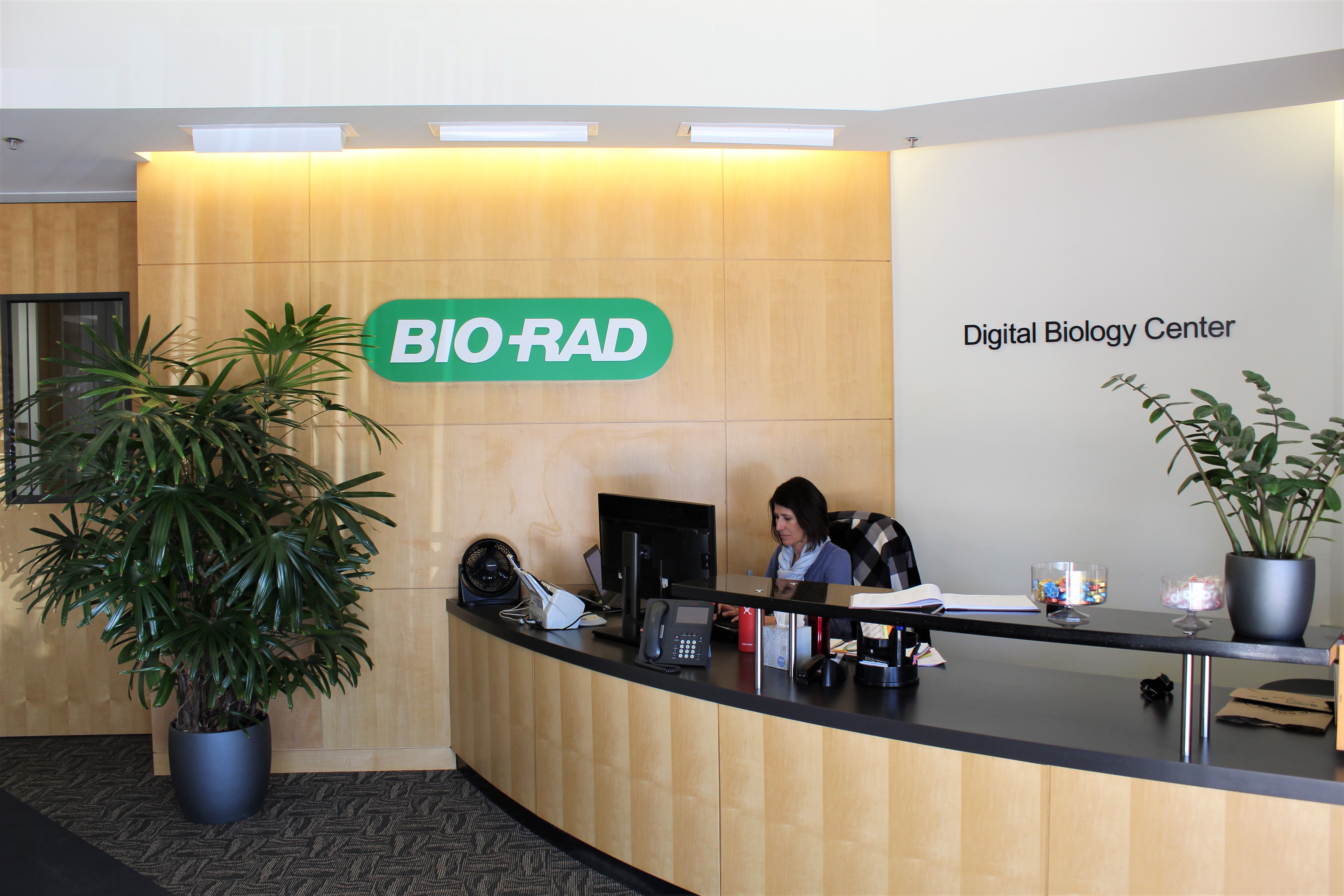 Bio-Rad Pleasanton Digital Biology Center Lobby